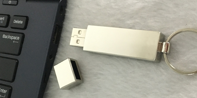 Pendrive z logo
